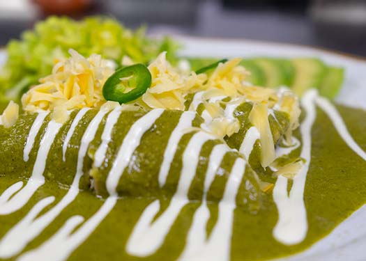 ENCHILADAS SUIZAS ENCHILADAS SUIZAS
