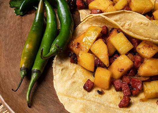 TACOS DE PAPAS CON CHORIZO TACOS DE PAPAS CON CHORIZO