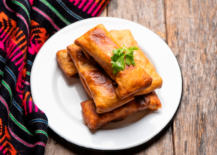 Chimichangas de Tinga de Pollo