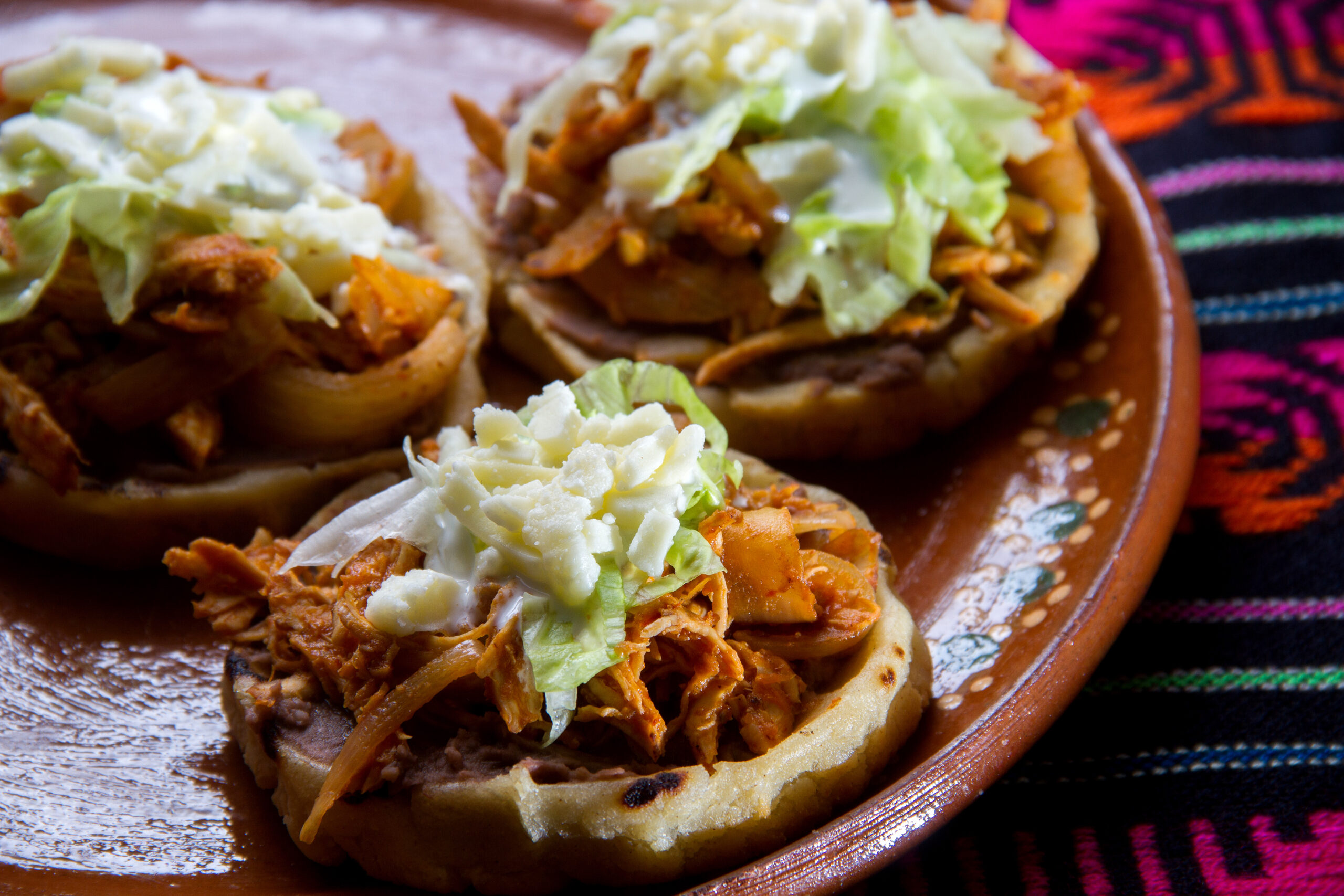 Sopes de Calabacita con cerdo y elote 