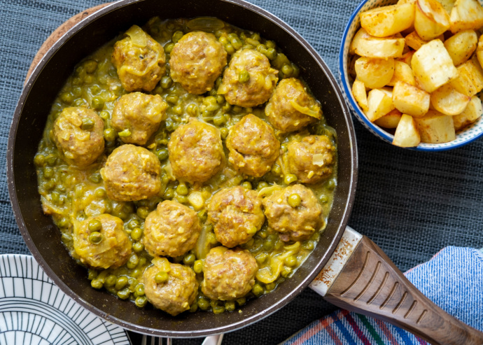 Albóndigas de pollo y chía en salsa verde Albóndigas de pollo y chía en salsa verde