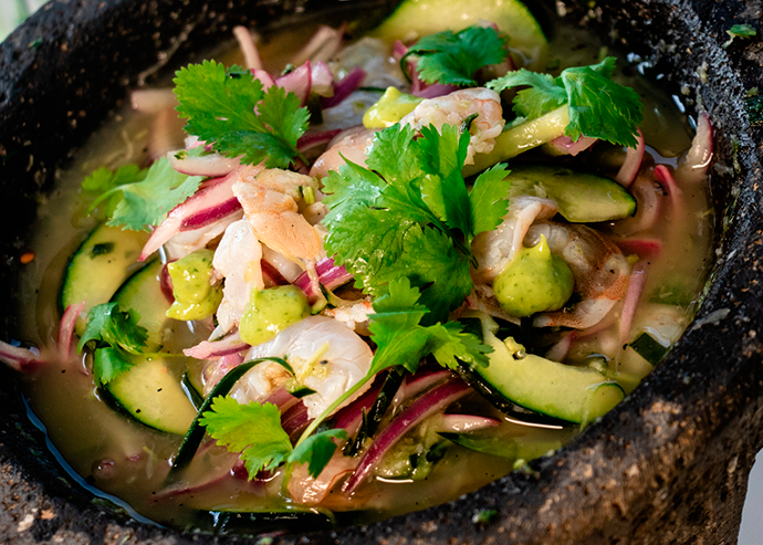 Ceviche vegano de pepino, aguacate y cítricos 