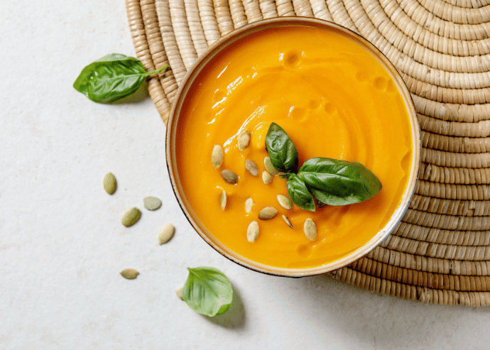 Crema de elote y flor de calabaza