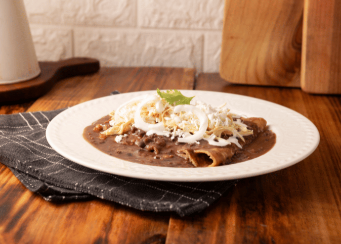 Enfrijoladas de pollo
