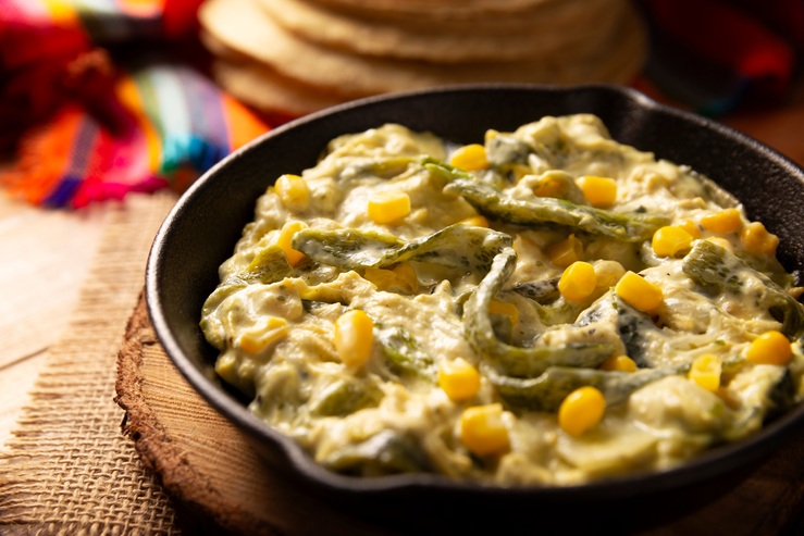 Tacos de rajas con crema