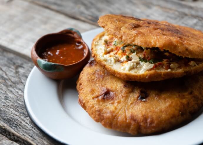 Gorditas de maíz con champiñones