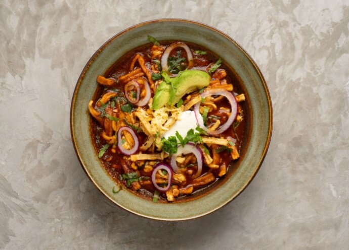 Sopa azteca de frijol