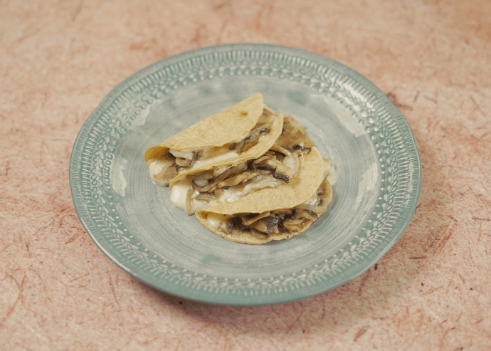 Quesadillas de queso y champiñones