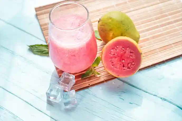 Agua de naranja y guayaba