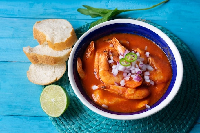 Caldo de camarón cantinero