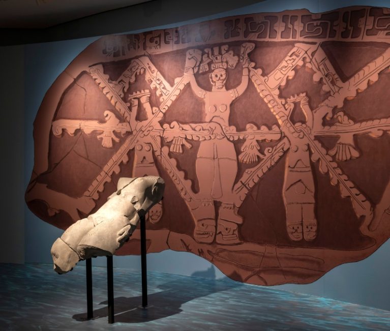 La mitad del mundo. La mujer en el México indígena. El ámbito divino