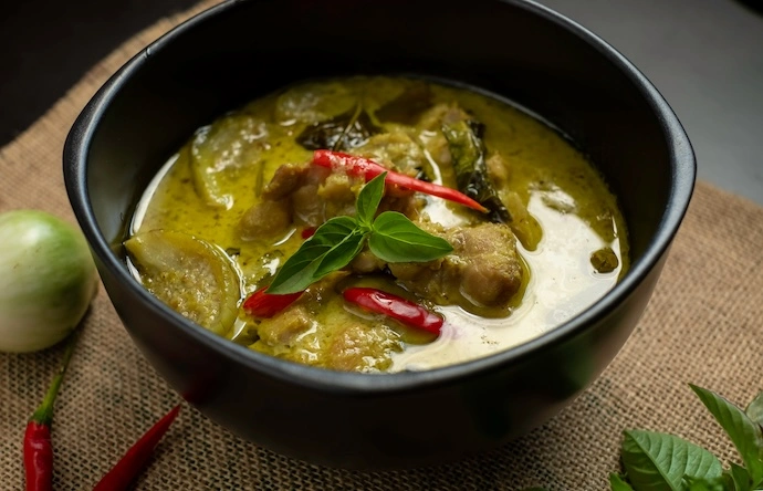 Mole verde con espinazo de cerdo