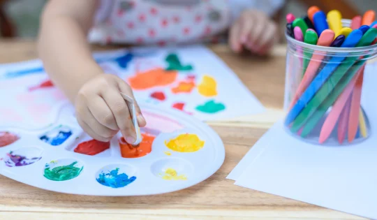 Taller familiar de cine | El mundo en una cartulina: Dirección de arte para soñadores