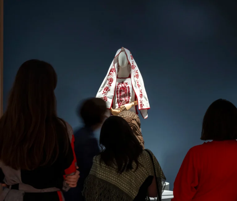 Domingo en Casa con Sapos y Princesas | Visita teatralizada: La mitad del mundo. La mujer en el México indígena. El ámbito divino