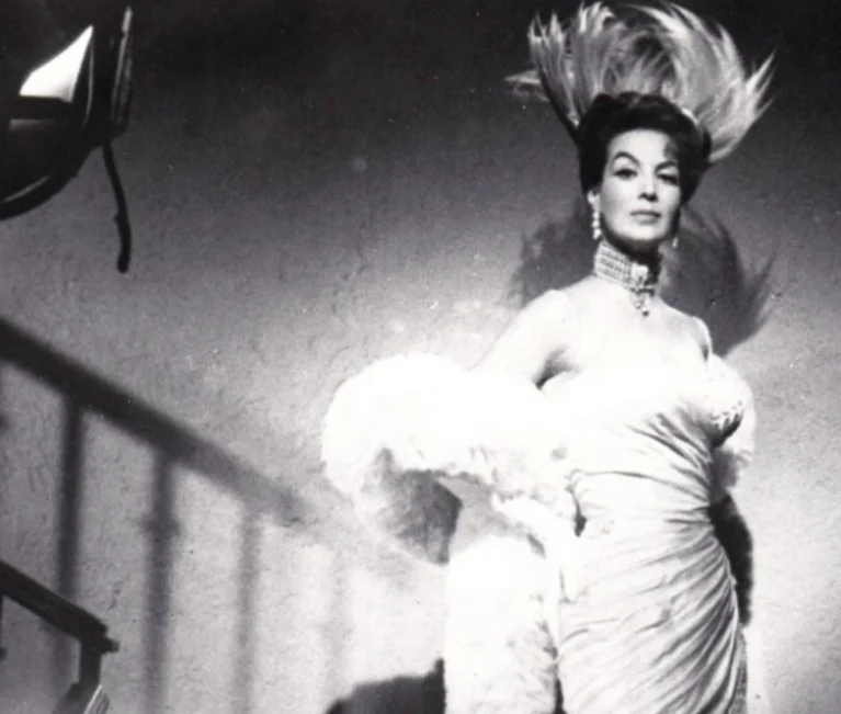 Corte y queda: cine y moda en México (1947-2019) | La estrella vacía