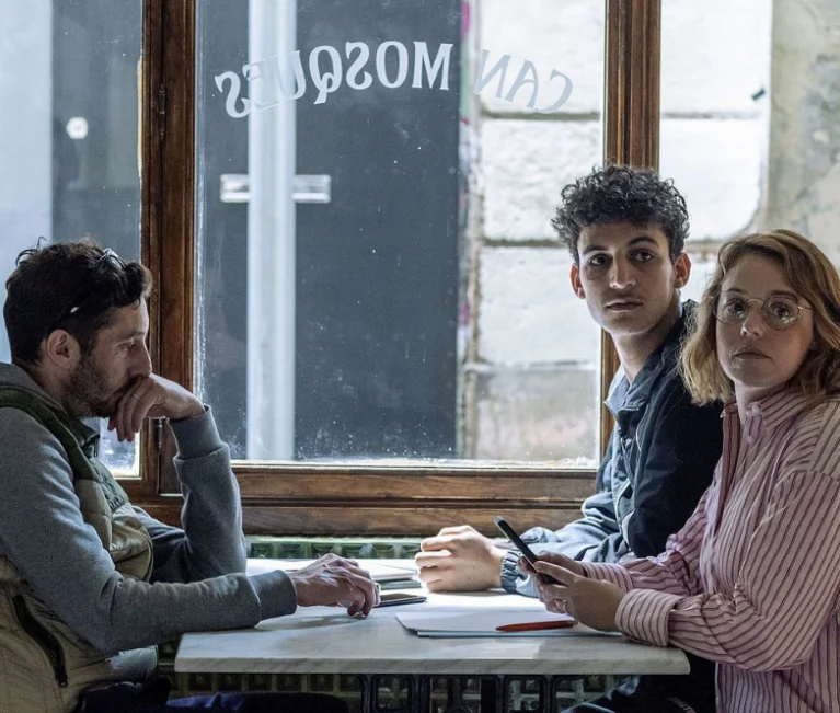 MEXES: Miércoles de cine | MAYO: Ravalear